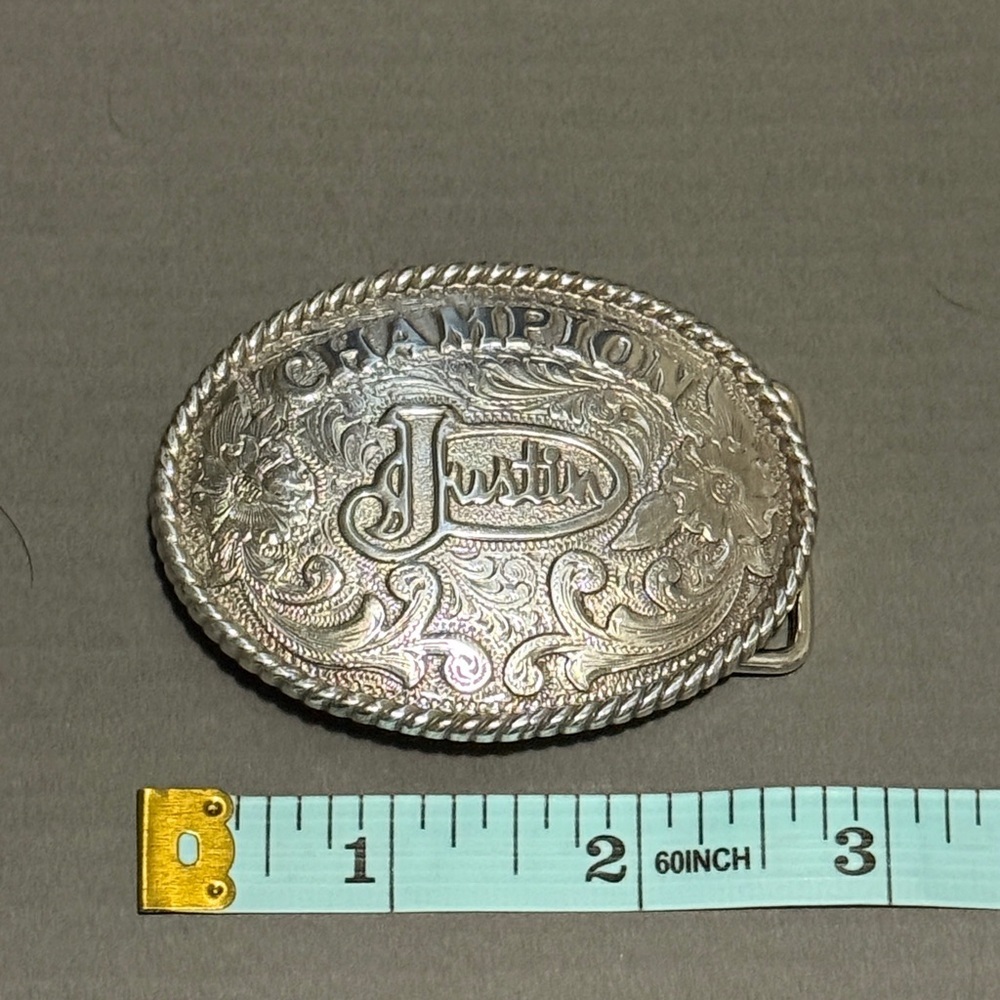 Justin Boots Silver Oval Belt Buckle Women’s or Kids - Picture 3 of 3